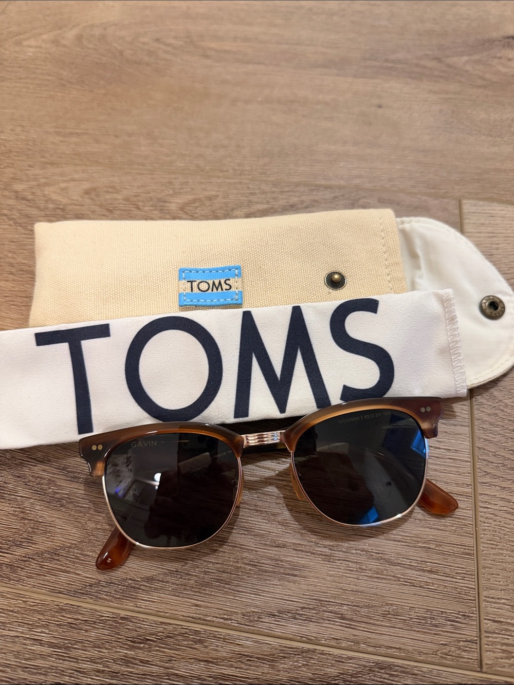 Toms sunglasses- brown